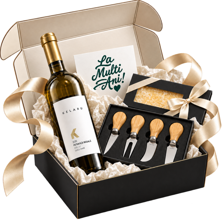 Pachet cadou Toscana cu vin alb Kelaru, ciocolată albă cu parmezan copt și un set de cuțite din inox pentru brânzeturi, în cutie rigidă neagră
